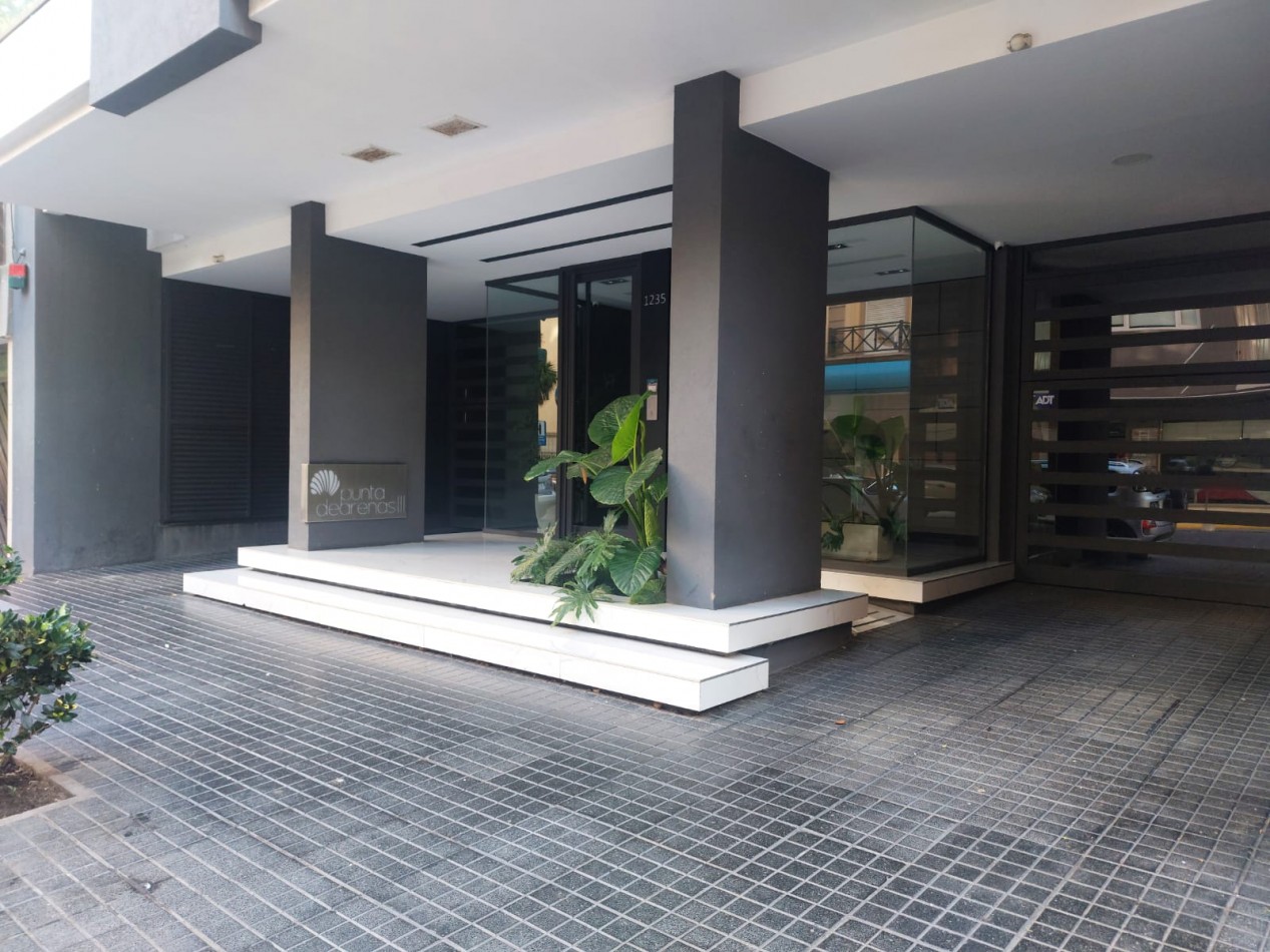 Departamento temporario dos ambientes La Perla con balcon al frente