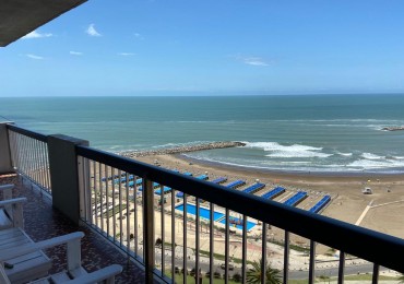 Tres dormitorios con vista al mar